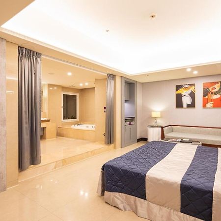 Discovery Motel - Nangang Тайбэй Экстерьер фото