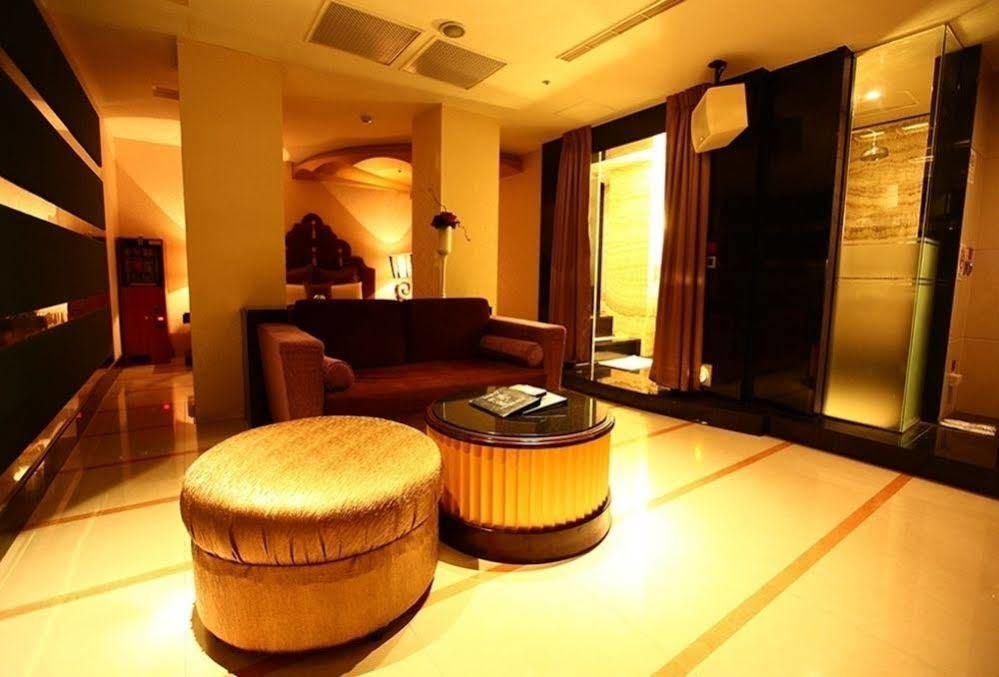 Discovery Motel - Nangang Тайбэй Экстерьер фото